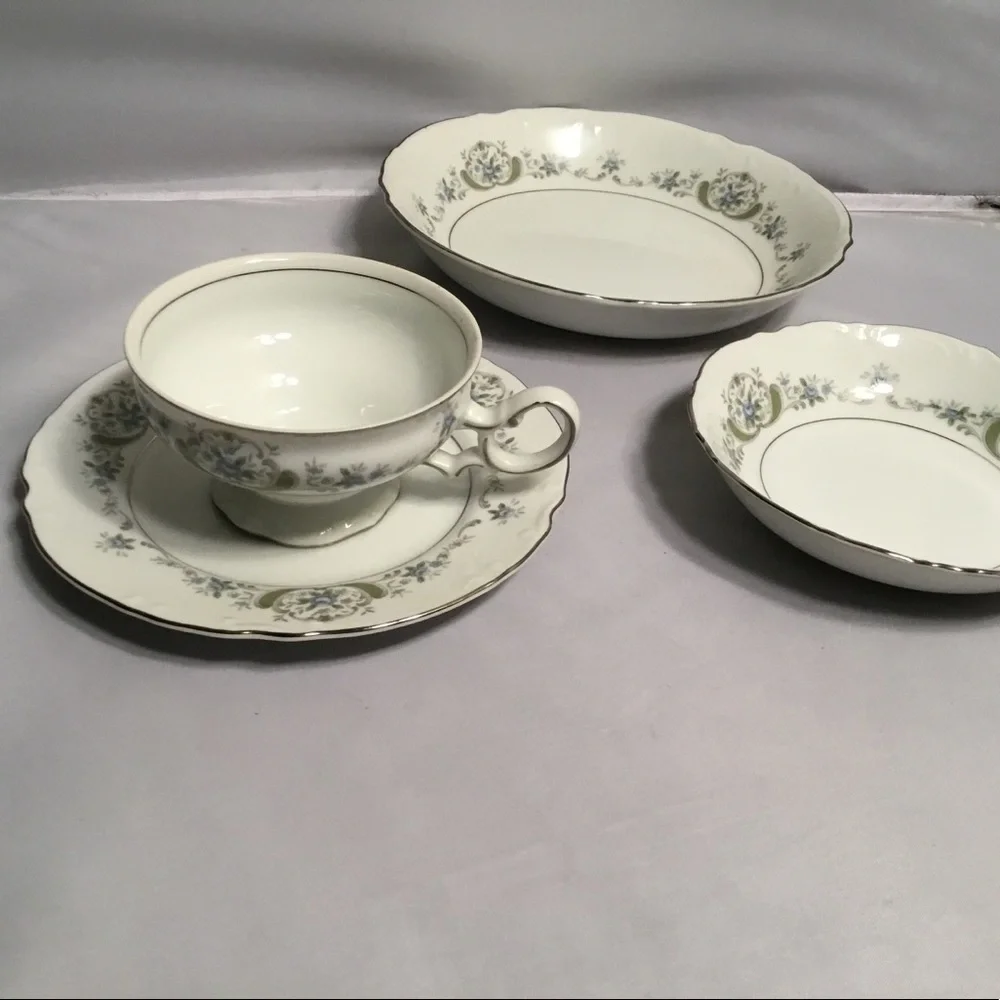 MIKASA, HERMÈS 9351‎ FINE CHINA JAPAN 4 PIECES  SETTING